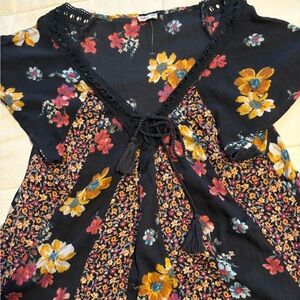 Hollister Short Sleeve Top